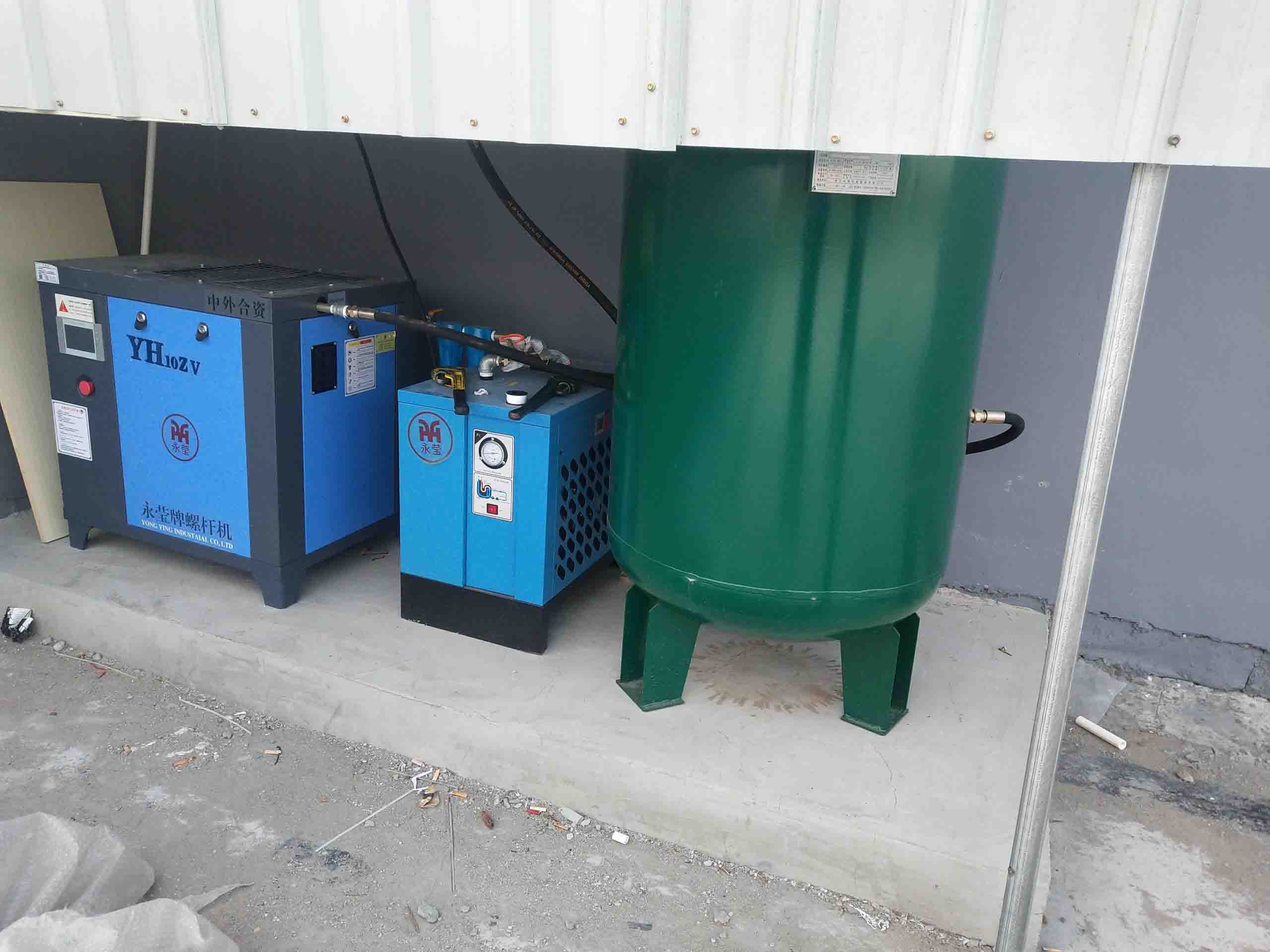 權(quán)偉永瑩節(jié)能空壓機廠家和你談?wù)劅o油空壓機的優(yōu)點